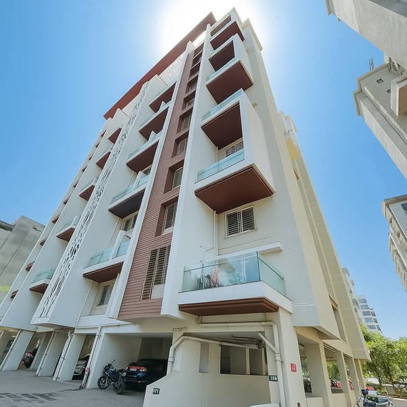 2 BHK flat for rent in Kharadi Pune — no brokerage owner direct