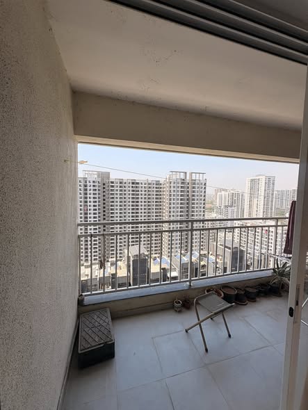 2 BHK Flat for Rent in Mantra Insignia, Pune — no brokerage owner direct