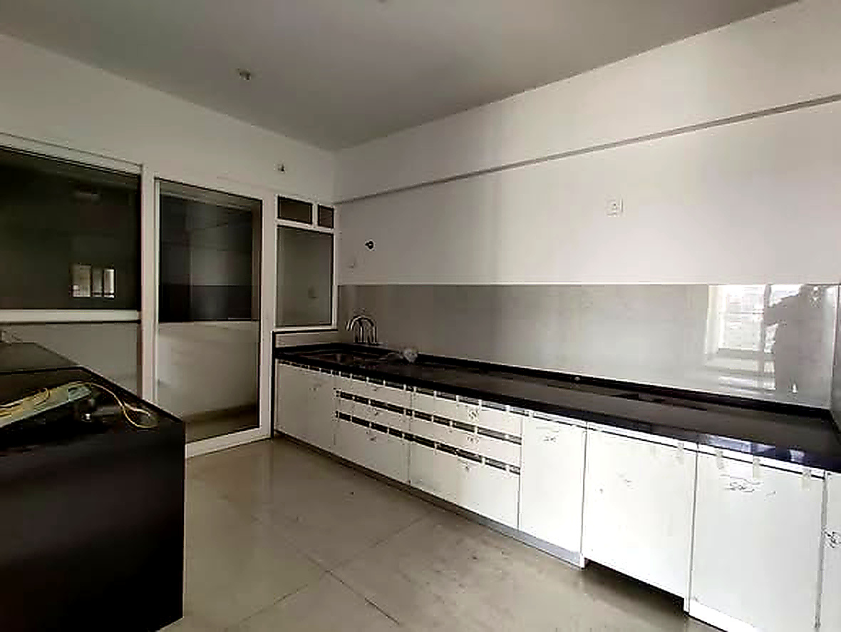 3 BHK flat for rent in Aundh Pune — no brokerage owner direct