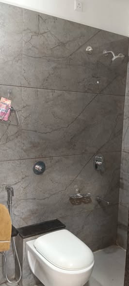 2 BHK flat for rent in Wakad Pune — no brokerage owner direct