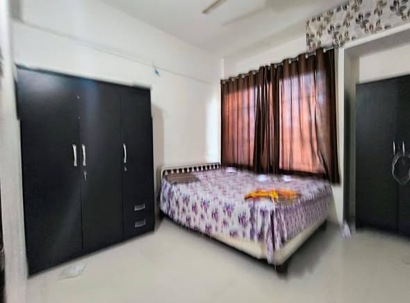 1 BHK flat for rent in Magarpatta Pune — no brokerage owner direct
