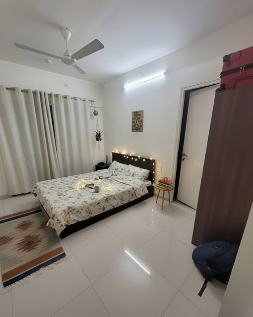 Flat for Rent in Pune, Pune — no brokerage owner direct