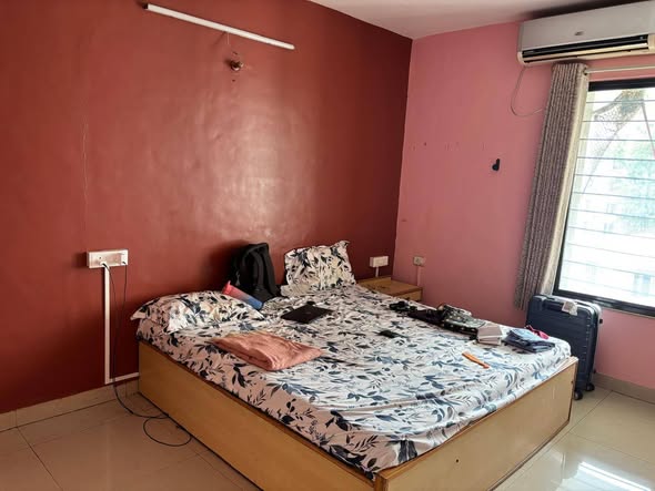 Flatmates in Koregaon Park, Pune
