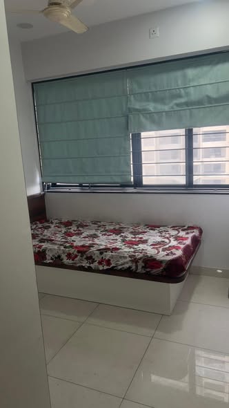 2BHK Flatmates in Magarpatta, Pune